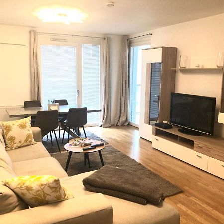 Amazing Austria Center Apartment Near Uno City ウィーン エクステリア 写真