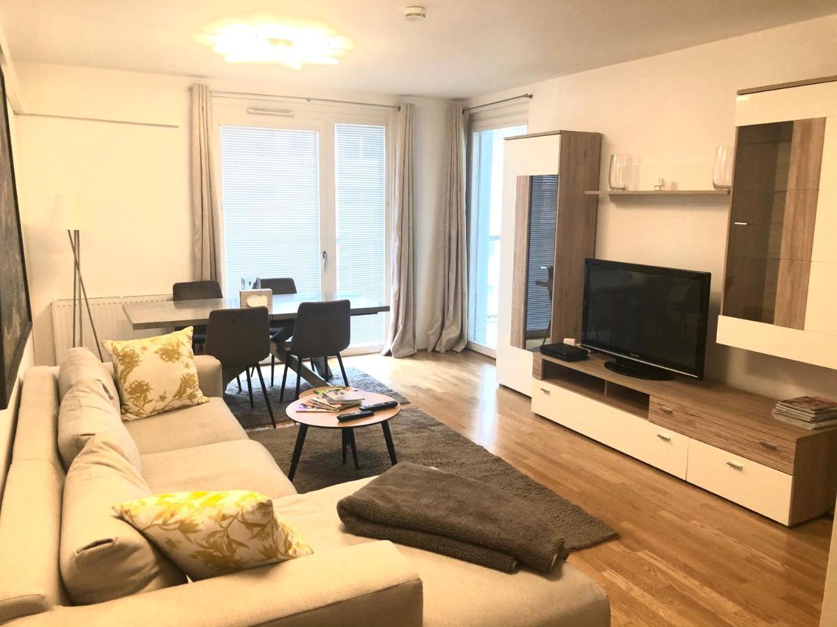 Amazing Austria Center Apartment Near Uno City ウィーン エクステリア 写真